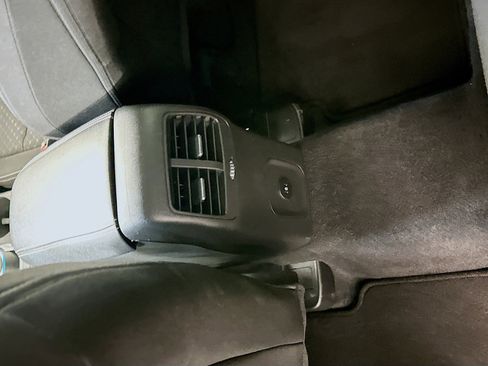 Used 2025 Ford Escape Active AWD/4WD image 27