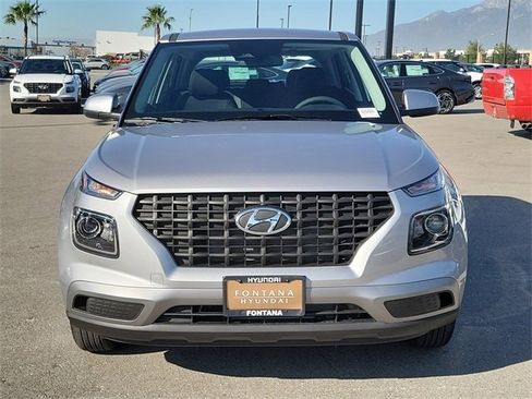 New 2026 Hyundai Venue SE image 24
