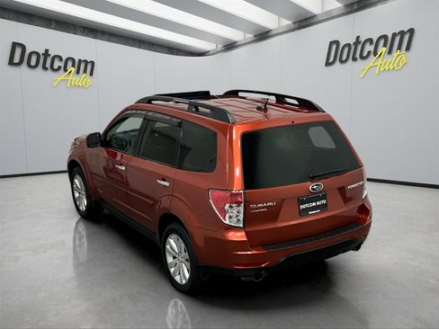 Used 2011 Subaru Forester 2.5X Premium w/ All-Weather Pkg image 5