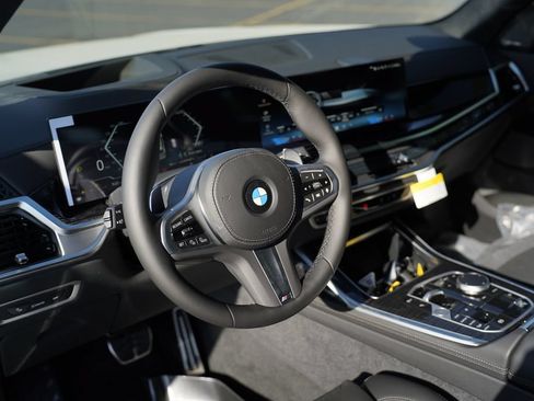 New 2027 BMW X7 xDrive40i w/ M Sport Package AWD/4WD image 9