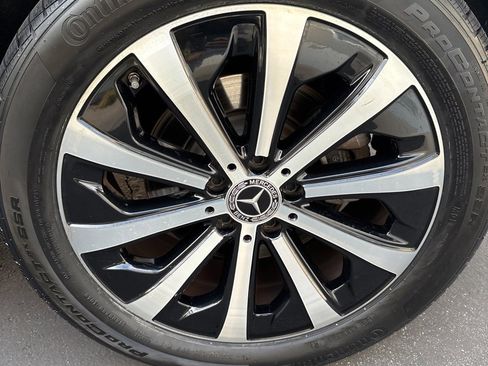 Certified 2023 Mercedes-Benz GLB 250 image 6