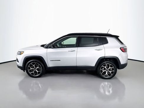 Used 2025 Jeep Compass Limited AWD/4WD image 10
