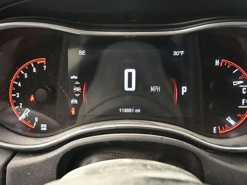 Used 2017 Dodge Durango SXT w/ 3rd Row Seating Group image 12