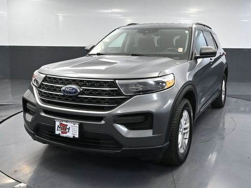 Used 2022 Ford Explorer XLT w/ Class IV Trailer Tow Package image 11