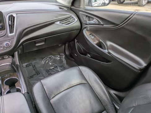 Used 2024 Chevrolet Malibu LT FWD image 16