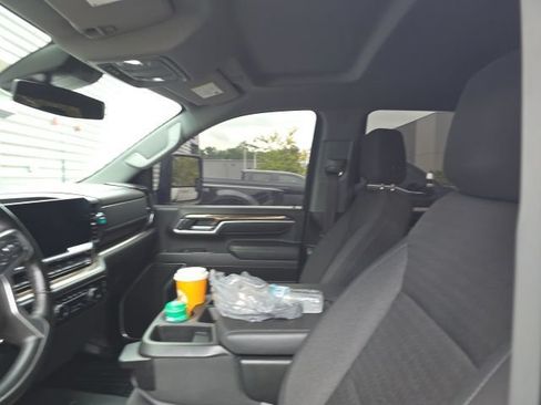 Used 2025 Chevrolet Silverado 3500 LT RWD image 9