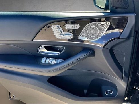 Used 2024 Mercedes-Benz GLE 350 GLE 350 w/ 3rd Row Seat Package image 14