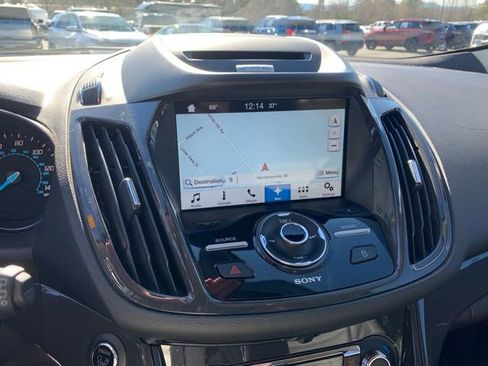 Used 2016 Ford Escape Titanium image 18