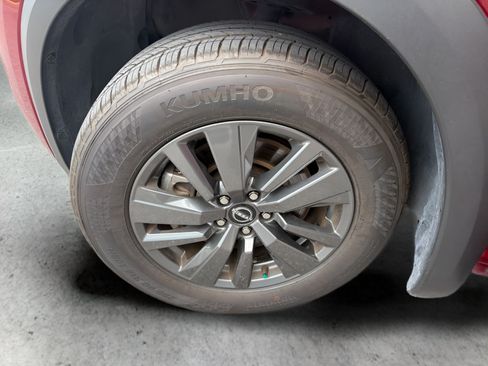 Certified 2024 Nissan Pathfinder SV FWD image 49