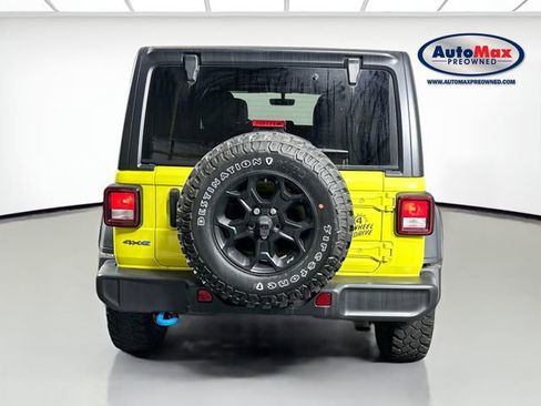 Used 2023 Jeep Wrangler Unlimited w/ Cold Weather Group image 7