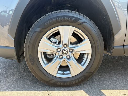 Used 2024 Toyota RAV4 XLE AWD/4WD image 9