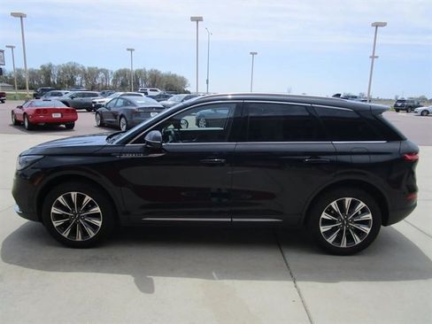 Used 2022 Lincoln Corsair Reserve w/ Equipment Group 201A AWD/4WD image 6