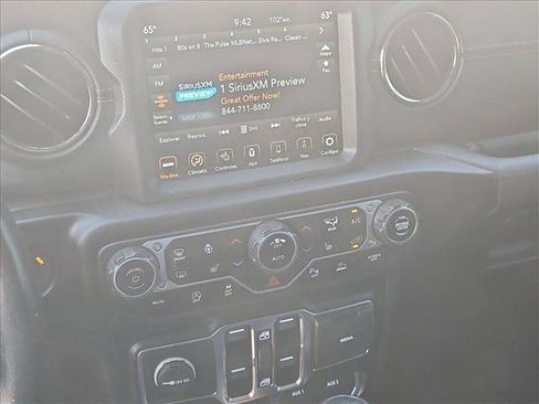 Used 2021 Jeep Gladiator Overland AWD/4WD image 16