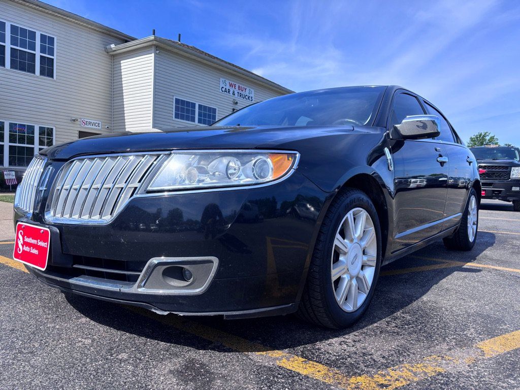 Used 2012 Lincoln MKZ FWD image 2