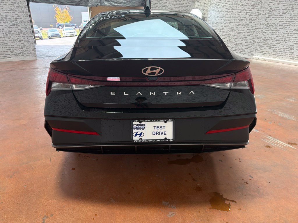 New 2026 Hyundai Elantra SE FWD image 6