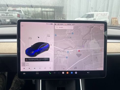 Used 2018 Tesla Model 3 Long Range image 15