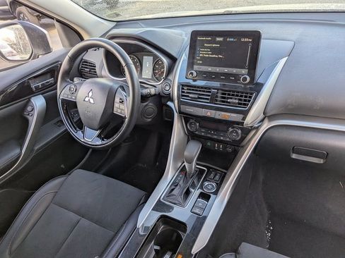 Used 2024 Mitsubishi Eclipse Cross AWD image 34