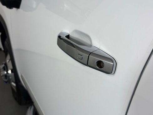 Used 2024 Chevrolet Silverado 3500 High Country w/ High Country Premium Package AWD/4WD image 14