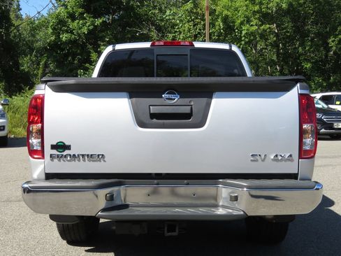 Used 2019 Nissan Frontier SV AWD/4WD image 6