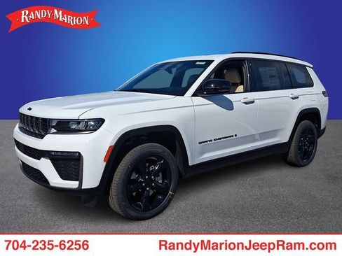New 2026 Jeep Grand Cherokee L Limited AWD/4WD image 1