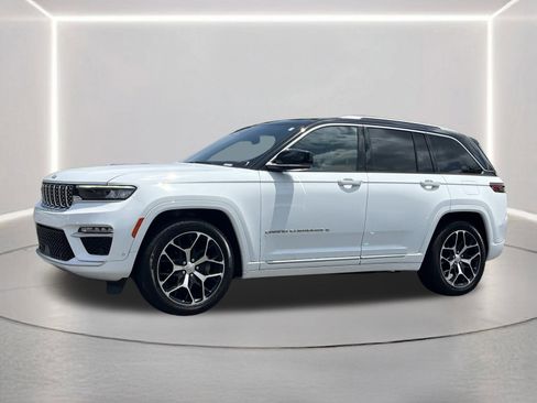 Used 2024 Jeep Grand Cherokee Summit AWD/4WD image 21