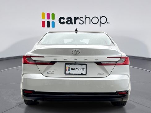 Used 2025 Toyota Camry XLE w/ Premium Package AWD/4WD image 4