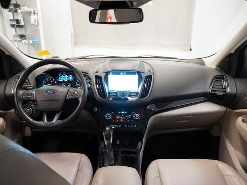 Used 2019 Ford Escape Titanium image 20