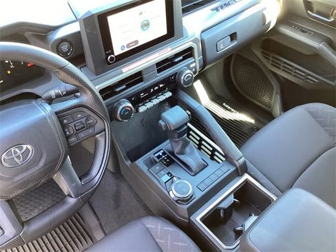 Certified 2025 Toyota Tacoma SR5 image 25