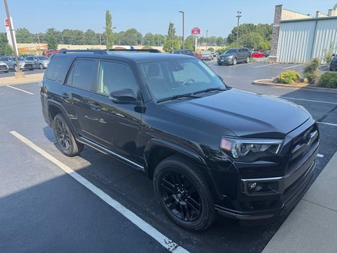 Used 2021 Toyota 4Runner Nightshade AWD/4WD image 3