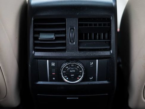 Used 2013 Mercedes-Benz GL 550 4MATIC image 38