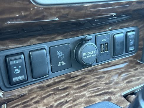 Used 2020 Nissan Armada SL w/ Premium Package image 29