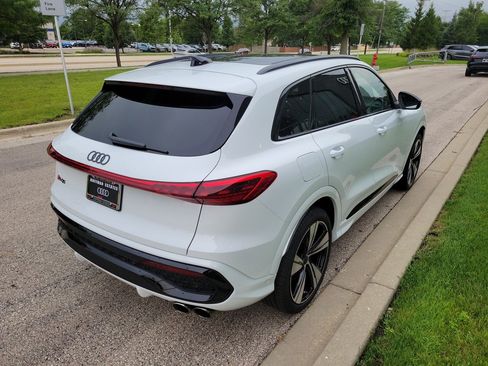 New 2026 Audi SQ5 Premium Plus AWD/4WD image 36