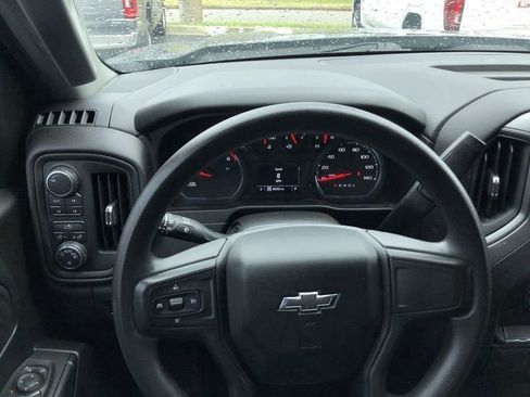 Used 2021 Chevrolet Silverado 1500 Custom Trail Boss AWD/4WD image 18