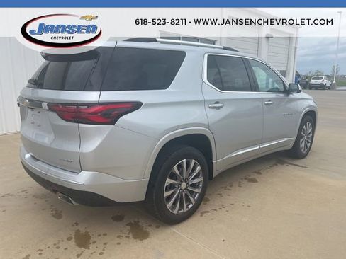 Used 2022 Chevrolet Traverse Premier image 6