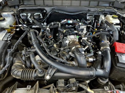 Used 2024 Ford Bronco Badlands AWD/4WD image 12