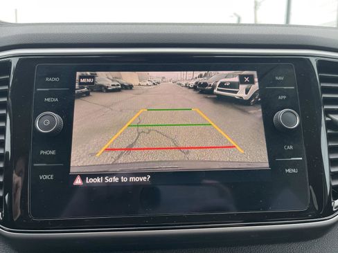 Used 2021 Volkswagen Atlas SEL image 18