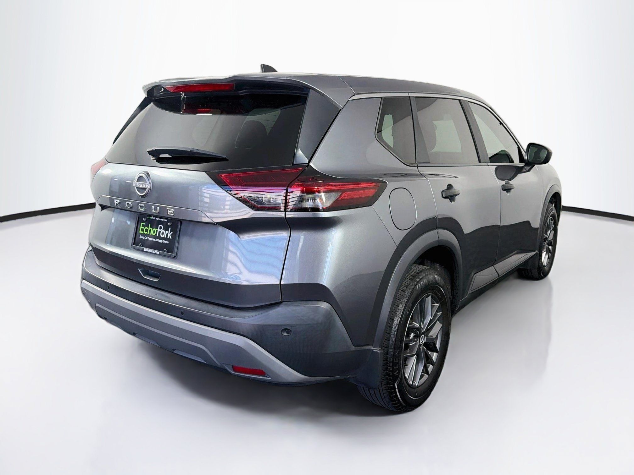 Used 2023 Nissan Rogue S FWD image 9