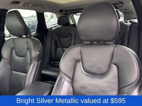 Used 2018 Volvo XC60 T6 Inscription w/ Luxury Seat Package image 12