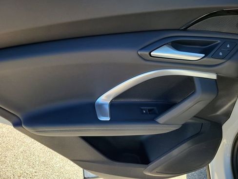 Used 2025 Audi Q5 Premium image 9