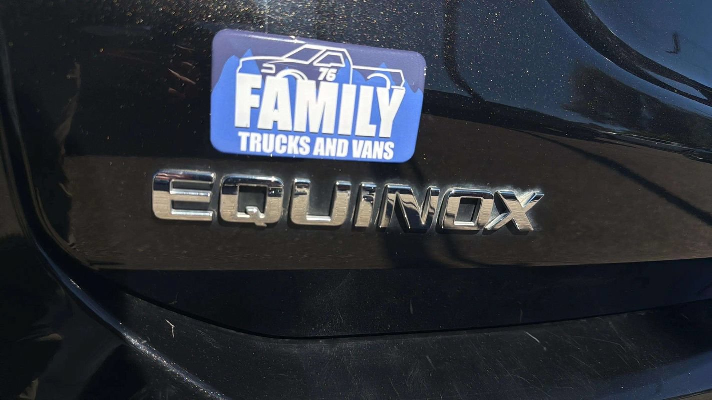 Used 2020 Chevrolet Equinox LT w/ Midnight Edition FWD image 18