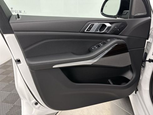 New 2026 BMW X5 xDrive40i w/ M Sport Package image 26