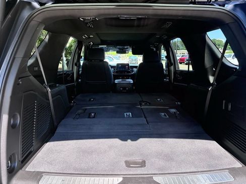 Used 2023 Chevrolet Tahoe RST RWD image 9