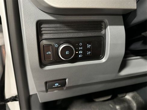 New 2023 Ford F550 4x4 Regular Cab Super Duty image 36