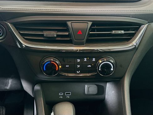 Used 2025 Buick Encore GX Preferred image 24