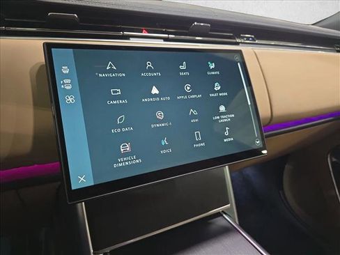 New 2026 Land Rover Range Rover Long Wheelbase SE image 23