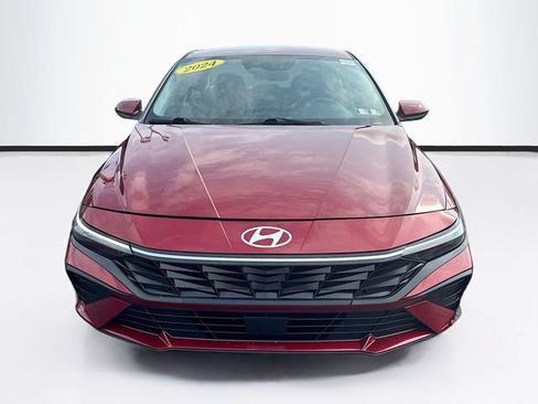 Used 2024 Hyundai Elantra SEL FWD image 2