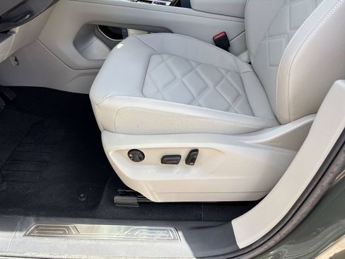 New 2026 Volkswagen Atlas SE FWD image 16