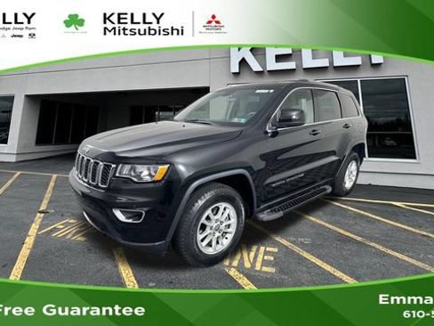 Used 2018 Jeep Grand Cherokee Laredo AWD/4WD image 1