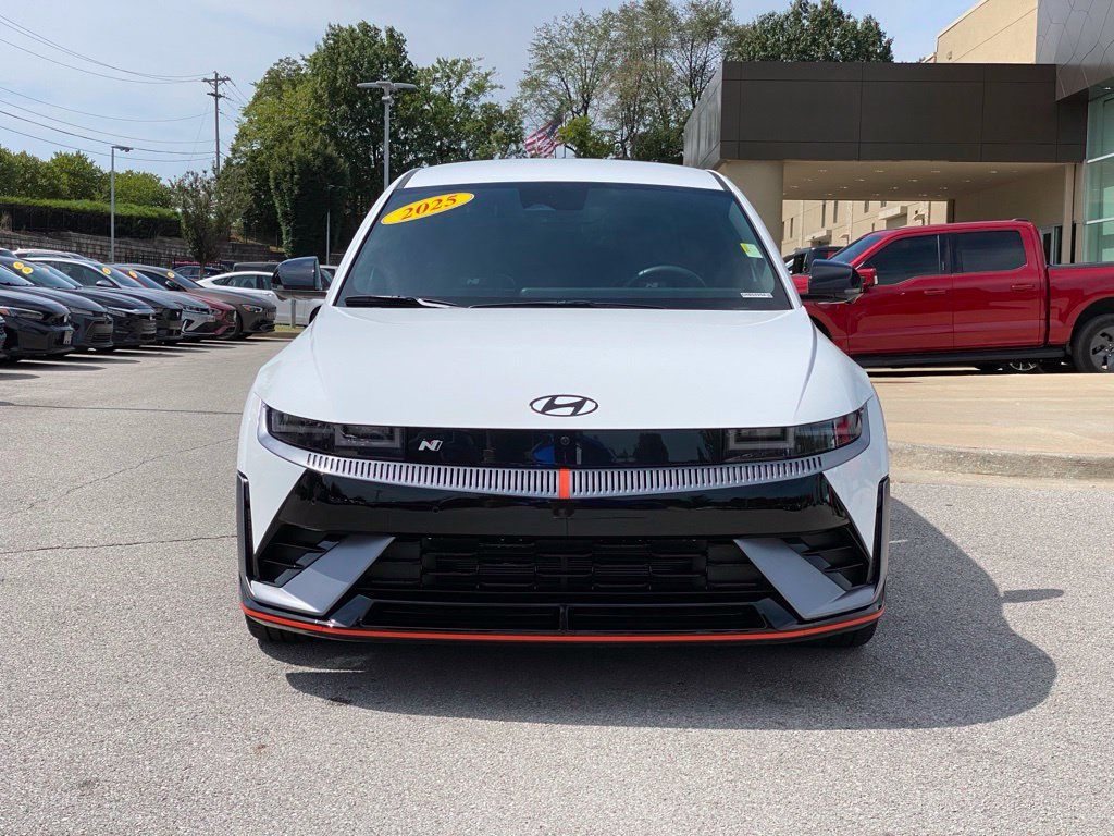 Used 2025 Hyundai Ioniq 5 N AWD/4WD image 2
