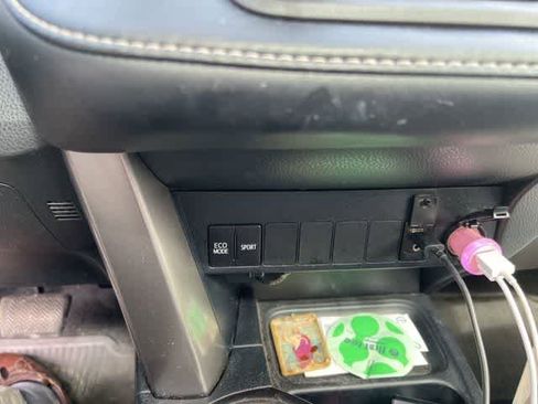 Used 2018 Toyota RAV4 XLE w/ Plus Extra Value Package image 18